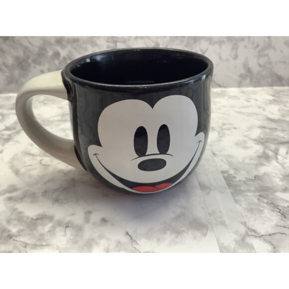 Disney Parks Mickey Mouse Face Timeless Ceramic 16 ounce Mug - Picture 1 of 4